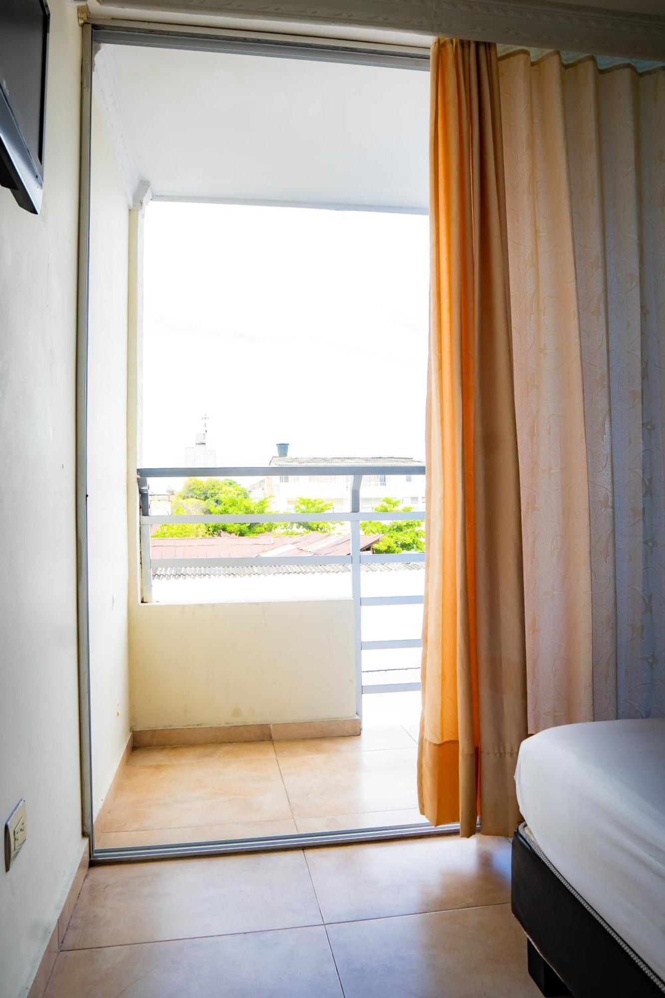 Kalina Hotel Girardot Dış mekan fotoğraf